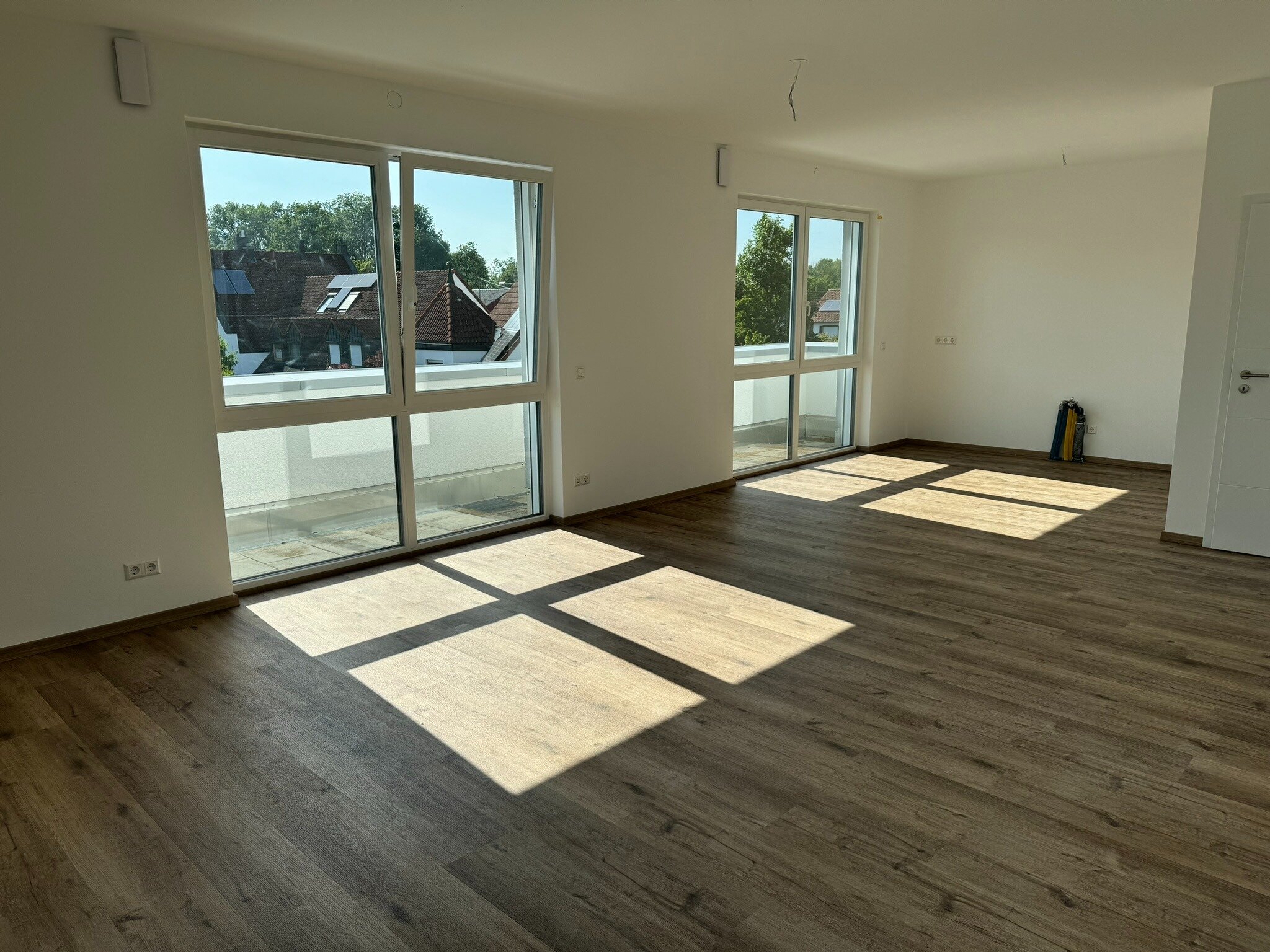 Wohnung zur Miete 1.300 € 3 Zimmer 117,1 m²<br/>Wohnfläche 2.<br/>Geschoss ab sofort<br/>Verfügbarkeit Asbach-Bäumenheim Asbach-Bäumenheim 86663