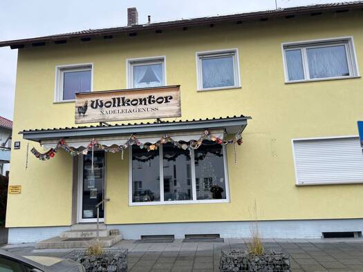 Wohnung zur Miete 400 € 1 Zimmer 25 m² frei ab sofort Marloffsteiner Straße 10 Uttenreuth 91080