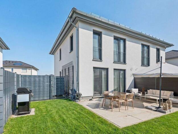 Doppelhaushälfte zum Kauf 597.000 € 4 Zimmer 110 m² 266 m² Grundstück Schulzendorf 15732