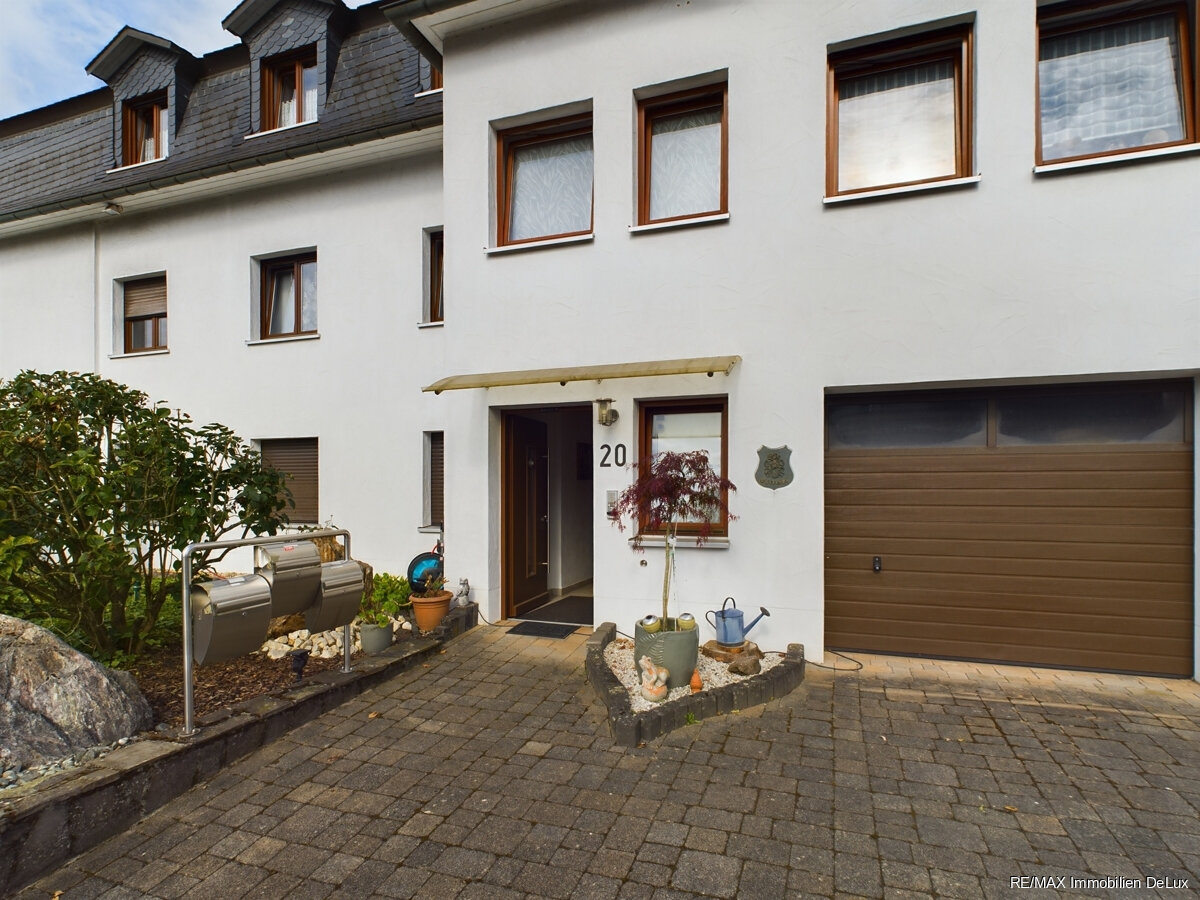 Mehrfamilienhaus zum Kauf 599.000 € 18 Zimmer 360 m²<br/>Wohnfläche 800 m²<br/>Grundstück Losheim Losheim am See 66679