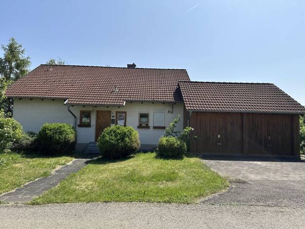 Einfamilienhaus zum Kauf 309.000 € 5,5 Zimmer 117 m² 825 m² Grundstück frei ab sofort Dürrenwaldstetten Langenenslingen 88515