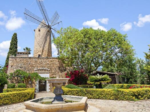 Restaurant zum Kauf 1.600.000 € 3.614 m² Grundstück Santa Maria del Camí 07320