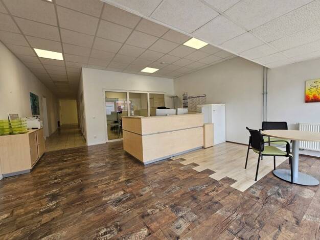 Bürofläche zur Miete 1.350 € 4 Zimmer Behringersdorf Schwaig bei Nürnberg 90571