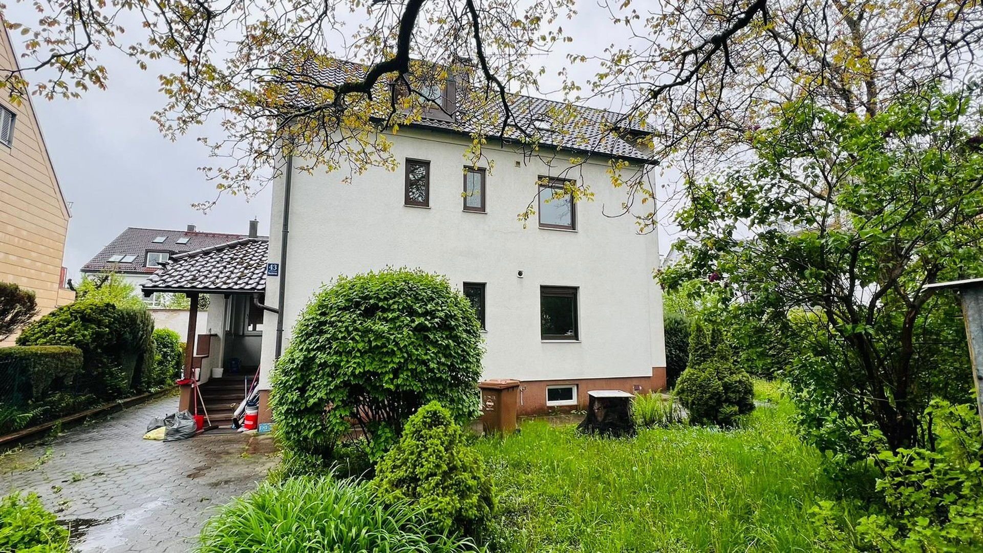 Mehrfamilienhaus zum Kauf provisionsfrei 2.690.000 € 22 Zimmer 640 m²<br/>Wohnfläche 972 m²<br/>Grundstück Haylerstraße 43 Alt Moosach München 80993