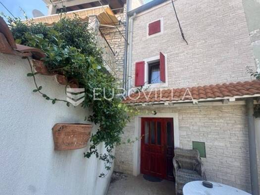 Haus zum Kauf 198.000 € 4 Zimmer 120 m² Liznjan Ližnjan