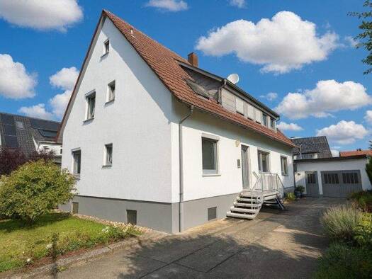 Mehrfamilienhaus zum Kauf 649.000 € 8,5 Zimmer 220 m² 573 m² Grundstück Bempflingen 72658