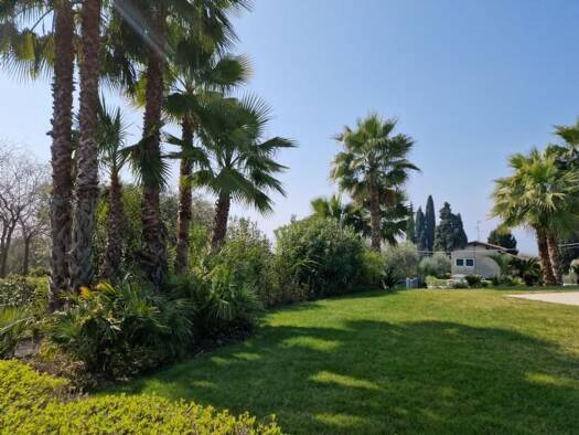 Doppelhaushälfte zum Kauf 5 Zimmer 200 m² 600 m² Grundstück frei ab sofort strada dei richiami Bardolino 37011