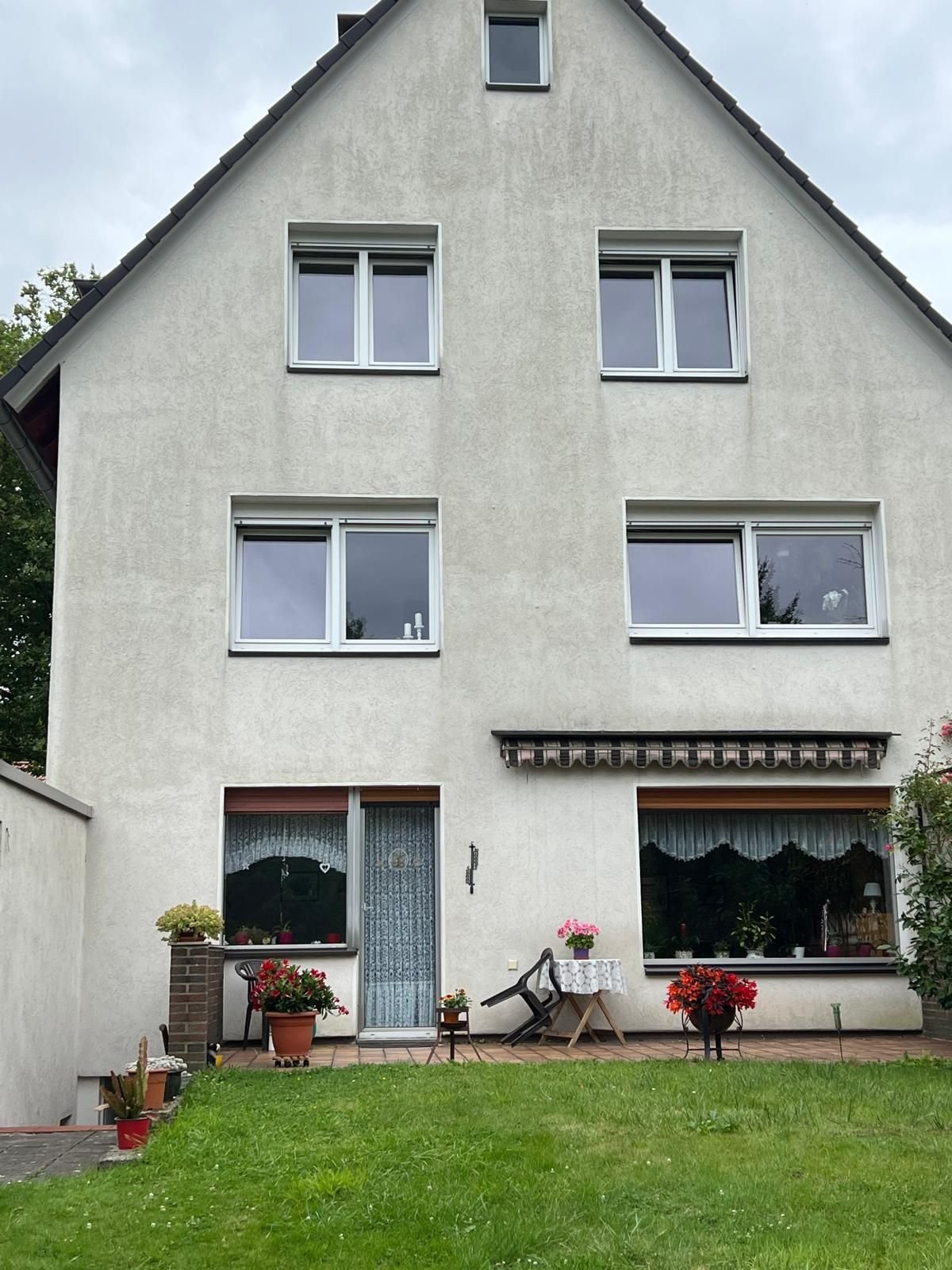 Mehrfamilienhaus zum Kauf 665.000 € 18 Zimmer 292 m²<br/>Wohnfläche 990 m²<br/>Grundstück Sölde - Nord Dortmund 44289