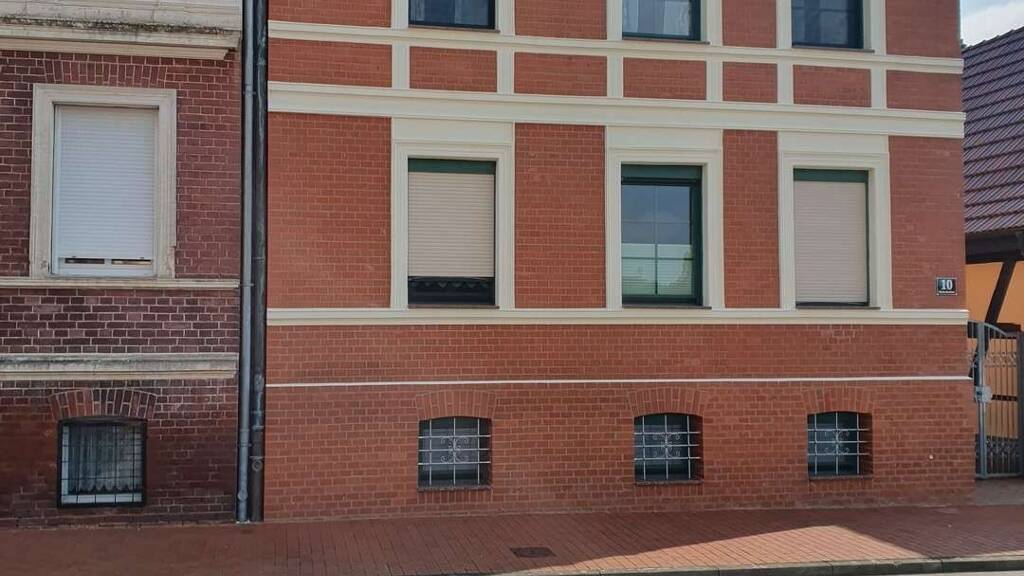 Mehrfamilienhaus zum Kauf als Kapitalanlage geeignet 279.000 € 6 Zimmer 165 m² 260 m² Grundstück Bahnhofstraße 10 Havelberg 39539