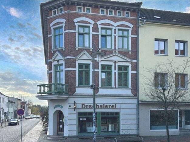Mehrfamilienhaus zum Kauf 750.000 € 10 Zimmer 300 m² 179 m² Grundstück Ribnitz Ribnitz-Damgarten 18311