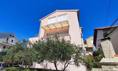 Haus zum Kauf 530.000 € 10 Zimmer 390 m² 141 m² Grundstück Vodice center 22211