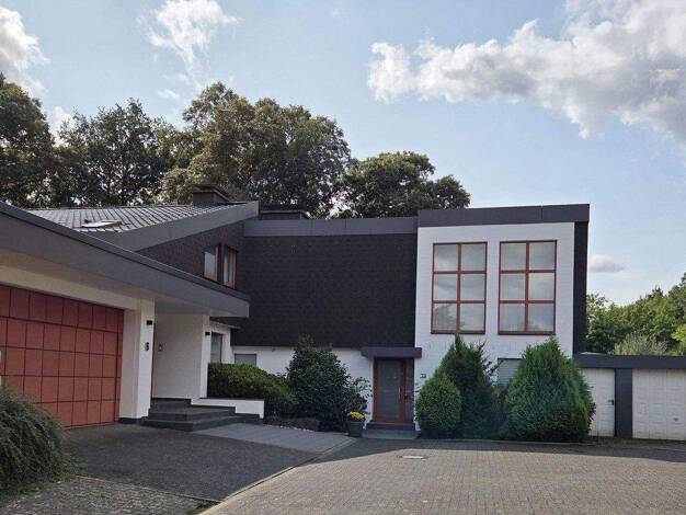 Villa zum Kauf provisionsfrei 1.300.000 € 8,5 Zimmer 273 m² 1.784 m² Grundstück August-Schmidt-Straße 6 Rentfort-Nord Gladbeck 45966