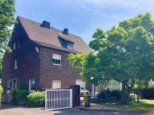 Haus zum Kauf 639.000 € 9 Zimmer 391 m² Grundstück frei ab sofort Augustinusviertel Neuss 41464
