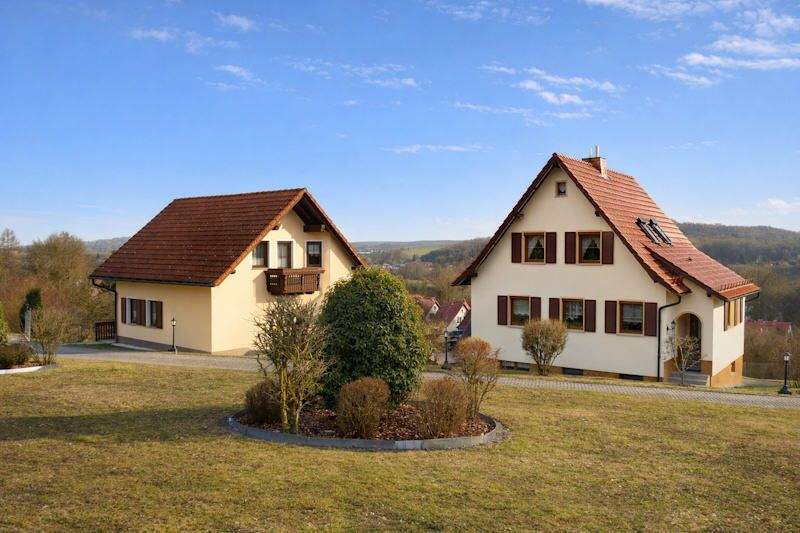 Immobilie in Schalkau - Idyllische Alleinlage mit Blick über Schalkau - Bild 0