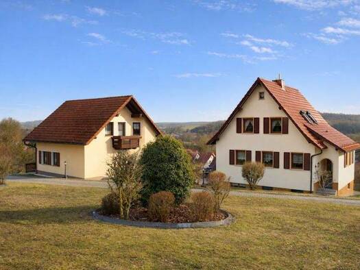 Einfamilienhaus zum Kauf 450.000 € 8 Zimmer 220 m² 3.756 m² Grundstück Schalkau 96528