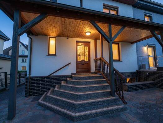 Doppelhaushälfte zum Kauf 307.000 € 6 Zimmer 168 m² 465 m² Grundstück Weißenfels 06667