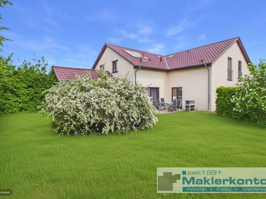 Doppelhaushälfte zum Kauf 355.000 € 4 Zimmer 123 m² 419 m² Grundstück Göhren-Lebbin Göhren-Lebbin 17213