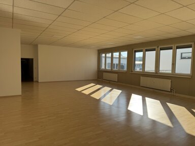 Büro-/Praxisfläche zur Miete provisionsfrei 1.232 € 2 Zimmer 156 m² Bürofläche Seb.-Tiefenthaler-Straße 15 Rohrdorf 83101