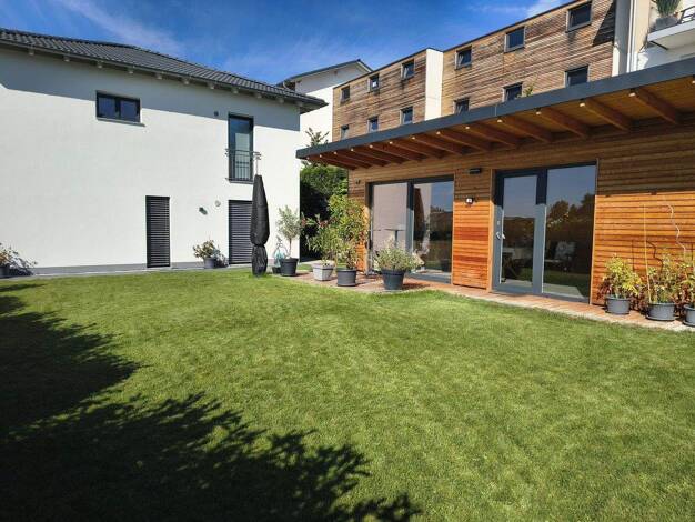 Villa zum Kauf provisionsfrei 829.000 € 7 Zimmer 205 m² 1.256 m² Grundstück Ruhstorf Ruhstorf a.d.Rott 94099