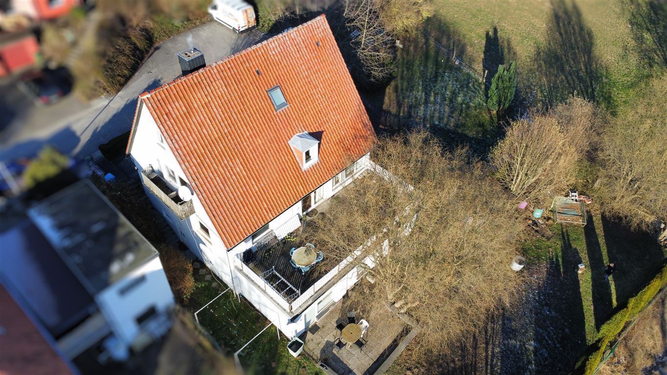 Mehrfamilienhaus zum Kauf 349.000 € 10 Zimmer 230 m²<br/>Wohnfläche 949 m²<br/>Grundstück ab sofort<br/>Verfügbarkeit Diemarden Gleichen , Kr Göttingen 37130