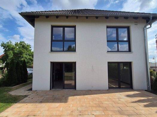 Einfamilienhaus zum Kauf 890.000 € 5 Zimmer 136 m² 545 m² Grundstück frei ab 01.06.2026 Großpösna 04463