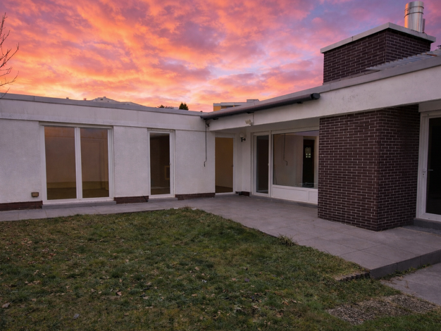 Haus zur Miete 2.200 € 4 Zimmer 125 m² 359 m² Grundstück Gravenbruch Neu-Isenburg 63263