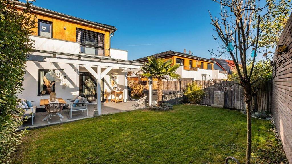 Doppelhaushälfte zum Kauf 535.000 € 4 Zimmer 130 m² 245 m² Grundstück Schöneshof Neunkirchen-Seelscheid 53819