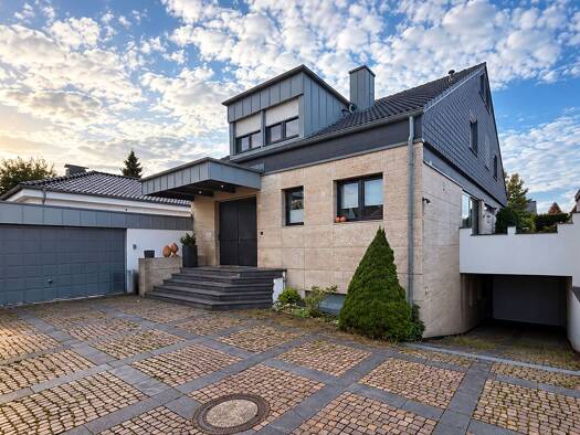 Einfamilienhaus zum Kauf 795.000 € 7 Zimmer 300 m² 649 m² Grundstück frei ab sofort Hinter den Zäunen 16 Hennef Hennef (Sieg) 53773