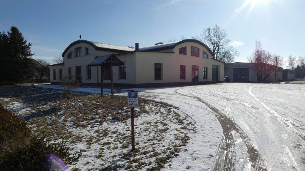 Ladenfläche zum Kauf 335.000 € 505 m² Verkaufsfläche Kirchhainer Str.3a Sonnewalde 03249