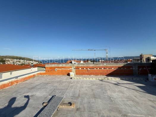 Wohnung zum Kauf 270.000 € 2 Zimmer 83 m² 2. Geschoss Okrug Donji