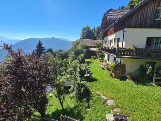 Land-/Forstwirtschaft zum Kauf 800.000 € 23.061 m² Grundstück Treffen am Ossiacher See 9521