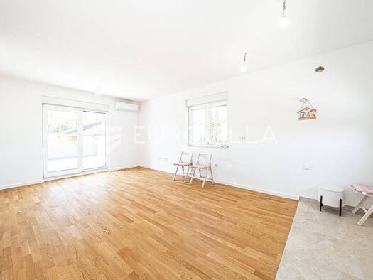 Wohnung zum Kauf 265.000 € 1 Zimmer 81 m² 2. Geschoss Mirnovecka Samobor