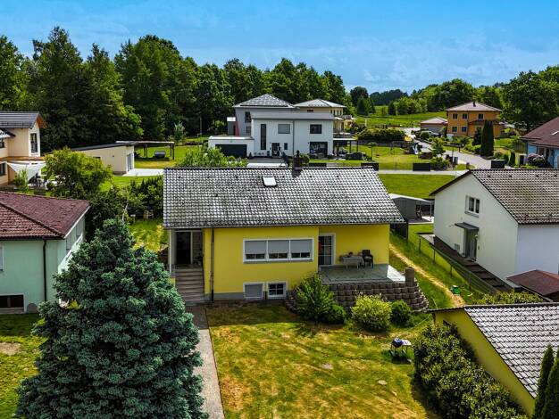 Einfamilienhaus zum Kauf 259.000 € 5 Zimmer 145,1 m² 919 m² Grundstück Grafenwöhr Grafenwöhr 92655