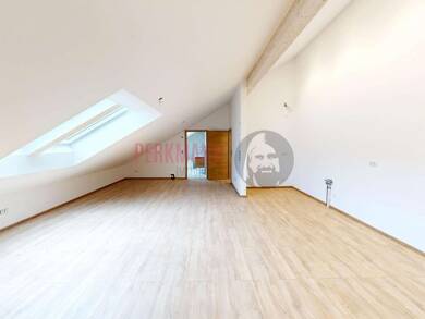 Wohnung zur Miete - Erstbezug 1.160 € 3 Zimmer 77,3 m² Dachgeschoss, 1. Geschoss frei ab sofort Amberg 86854