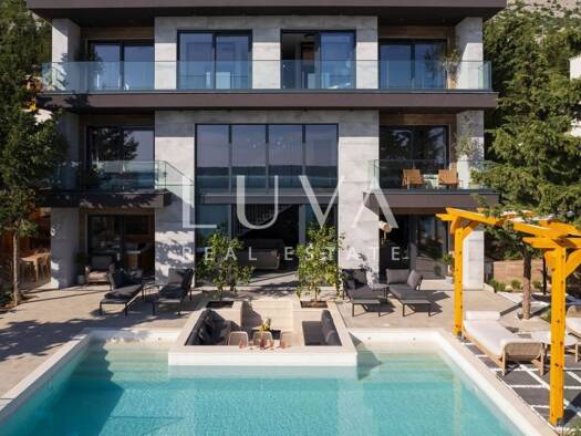 Haus zum Kauf 1.790.000 € 7 Zimmer 270 m² Starigrad 0
