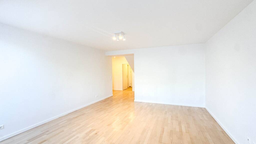 Studio zum Kauf 350.000 € 1 Zimmer 45 m² Halbgasse Wien 1070