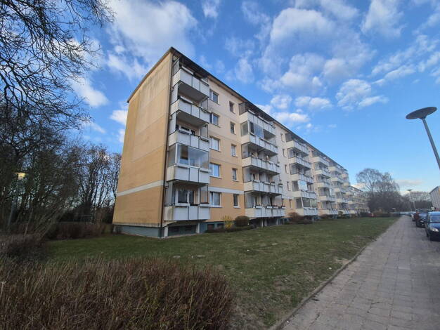 Wohnung zum Kauf provisionsfrei 225.000 € 3 Zimmer 63 m² 3. Geschoss frei ab 01.08.2026 Brahestraße 13 Südstadt Rostock 18059