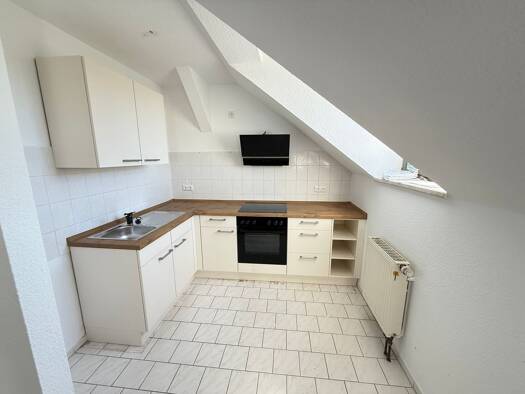 Wohnung zur Miete 400 € 2 Zimmer 52 m² Geschoss 4/5 frei ab sofort Altendorf Chemnitz 09116