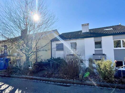 Reihenmittelhaus zum Kauf 370.000 € 4 Zimmer 104,4 m² 168 m² Grundstück Grenzach Grenzach-Wyhlen 79639