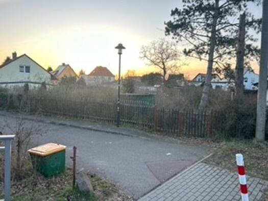 Grundstück zum Kauf 63.800 € 1.460 m² Grundstück Sennewitz Petersberg 06193