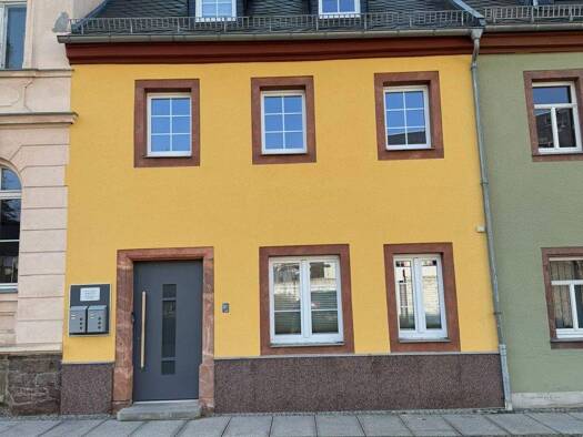 Reihenmittelhaus zum Kauf 130.000 € 6 Zimmer 77 m² 140 m² Grundstück Hartha 04746