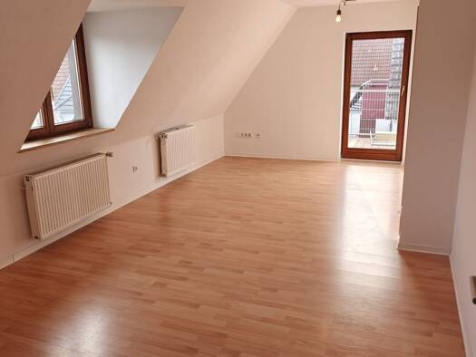Wohnung zur Miete 980 € 3,5 Zimmer 79 m² Geschoss 1/2 frei ab sofort Baiersdorf Baiersdorf 91083