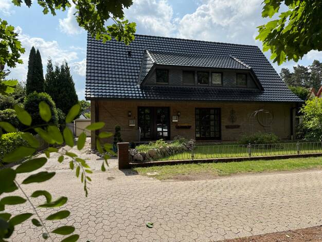 Mehrfamilienhaus zum Kauf 449.500 € 8 Zimmer 265 m² 870 m² Grundstück Jeebel Weyhe 28844