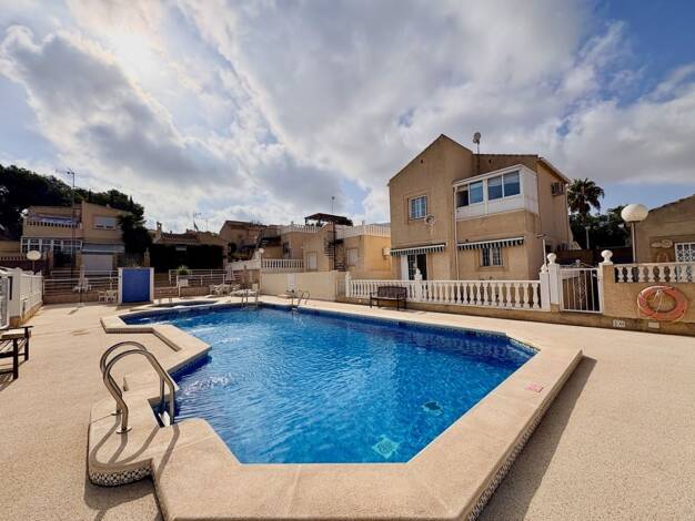 Villa zum Kauf provisionsfrei 270.000 € 5 Zimmer 127 m² 205 m² Grundstück Orihuela 03189