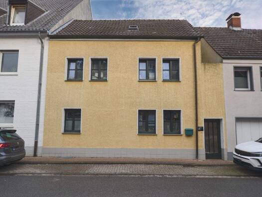 Reihenendhaus zum Kauf 269.000 € 6 Zimmer 147 m² 363 m² Grundstück Kalkar 47546