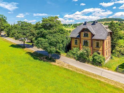 Haus zur Versteigerung 19.000 € 260 m² 980 m² Grundstück Oberseiffenbacher Straße 21 Seiffen/Erzgebirge 09548