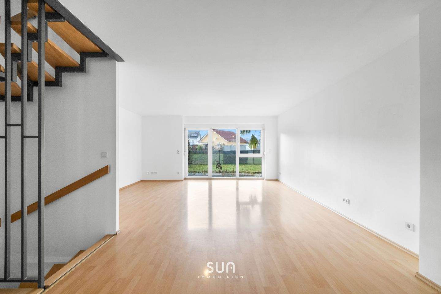 Immobilie in Sprendlingen - Gepflegtes FAMILIENDOMIZIL in Sprendlingen: Ruhige Lage mit Garten, Balkon & herrlicher Dachterrasse - Bild 2