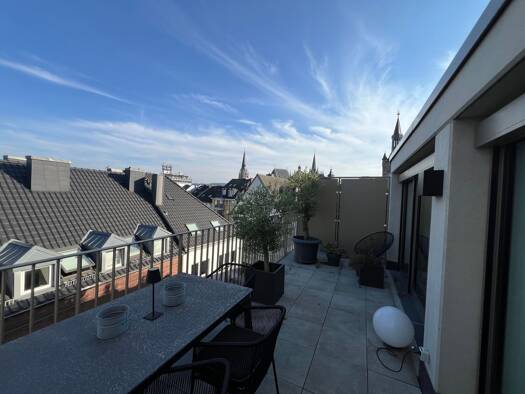 Wohnung zur Miete 968 € 2 Zimmer 59 m² Geschoss 3/3 frei ab 01.09.2026 Aachen Aachen - Mitte 52062