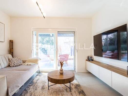 Wohnung zum Kauf 315.000 € 2 Zimmer 67 m² Sr. Strana Solin