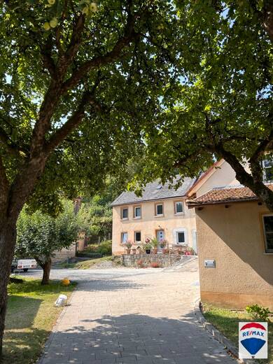 Einfamilienhaus zum Kauf 439.000 € 8 Zimmer 240 m² 8.390 m² Grundstück Zedersitz Wonsees 96197